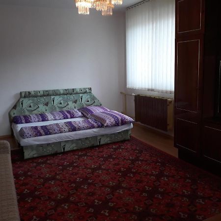 U Katky Bed and Breakfast Vrbov Exteriör bild